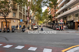 Komercyjne do wynajęcia 180m2 Katalonia Barcelona - zdjęcie 1