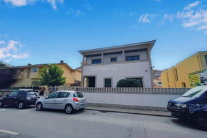 Dom na sprzedaż 458m2 Porto Pvoa de Varzim - zdjęcie 1