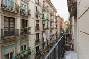 Mieszkanie na sprzedaż 77m2 Katalonia Barcelona - zdjęcie 1