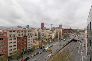Mieszkanie na sprzedaż 77m2 Katalonia Barcelona - zdjęcie 2