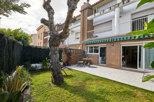 Dom na sprzedaż 189m2 Katalonia Barcelona - zdjęcie 1