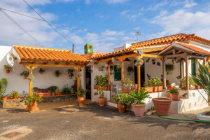 Dom na sprzedaż 184m2 Wyspy Kanaryjskie Santa Cruz de Tenerife - zdjęcie 1