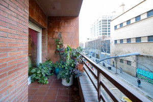 Mieszkanie na sprzedaż 94m2 Katalonia Barcelona - zdjęcie 2