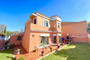 Dom na sprzedaż 310m2 Andaluzja Malaga Carib Playa - zdjęcie 1