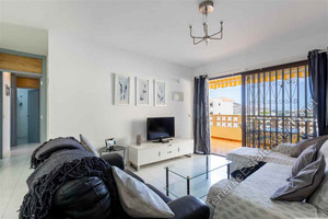 Mieszkanie na sprzedaż 62m2 Wyspy Kanaryjskie Santa Cruz de Tenerife - zdjęcie 3