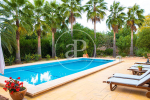 Dom na sprzedaż 450m2 Baleary - zdjęcie 1