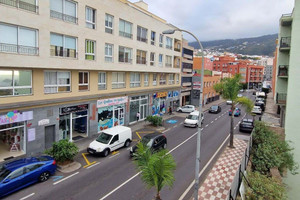 Mieszkanie na sprzedaż 111m2 Wyspy Kanaryjskie Santa Cruz de Tenerife - zdjęcie 3