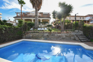 Dom na sprzedaż 495m2 Andaluzja Malaga - zdjęcie 1