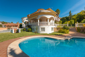Dom na sprzedaż 400m2 Andaluzja Malaga Benalmadena - zdjęcie 1