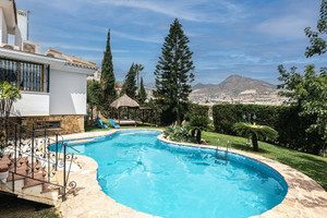 Dom na sprzedaż 750m2 Andaluzja Malaga Benalmadena - zdjęcie 2
