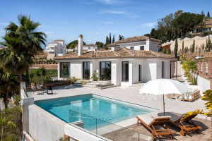Dom na sprzedaż 341m2 Andaluzja Malaga - zdjęcie 1
