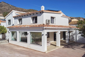 Dom na sprzedaż 382m2 Andaluzja Malaga Benalmadena - zdjęcie 1