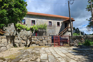 Dom na sprzedaż 165m2 Porto Marco de Canaveses - zdjęcie 1