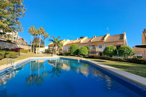 Dom na sprzedaż 250m2 Andaluzja Malaga - zdjęcie 1