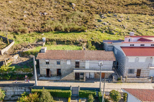 Dom na sprzedaż 250m2 Porto Marco de Canaveses - zdjęcie 1