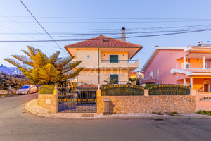 Dom na sprzedaż 200m2 Dystrykt Lizboński Loures - zdjęcie 1