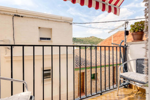 Mieszkanie na sprzedaż 67m2 Katalonia Girona - zdjęcie 2