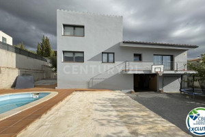 Dom na sprzedaż 191m2 Katalonia Girona - zdjęcie 2