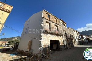 Dom na sprzedaż 150m2 Katalonia Girona - zdjęcie 1