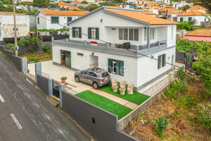 Dom na sprzedaż 180m2 Madera Funchal - zdjęcie 1