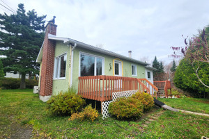 Dom na sprzedaż 65m2 273 Route 132 E., Grosses-Roches, QC G0J1K0, CA - zdjęcie 1