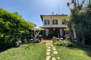 Dom na sprzedaż 150m2 Via Degli Aldobrandeschi - zdjęcie 1