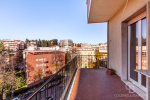 Mieszkanie na sprzedaż 160m2 Via Venanzio Fortunato - zdjęcie 1