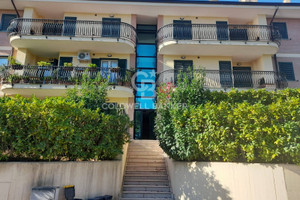 Mieszkanie na sprzedaż 80m2 Via condotti, - zdjęcie 1