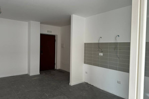 Mieszkanie na sprzedaż 72m2 Via Antonio Sant'Elia - zdjęcie 3