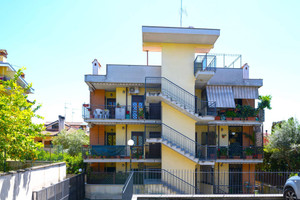 Mieszkanie na sprzedaż 80m2 via osvaldo di buò, - zdjęcie 1