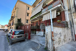Mieszkanie na sprzedaż 69m2 Kampania Napoli Via Principe Di Napoli A Ponticelli, - zdjęcie 1
