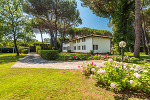 Dom na sprzedaż 348m2 Toskania Massa-Carrara Via Siena, - zdjęcie 1