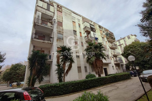 Mieszkanie na sprzedaż 114m2 Via Del Lavoro, - zdjęcie 1