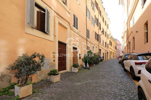 Mieszkanie na sprzedaż 104m2 Via Dei Ciancaleoni - zdjęcie 1