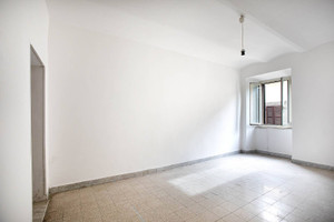 Mieszkanie na sprzedaż 50m2 Via Cardinal de Gambara - zdjęcie 1