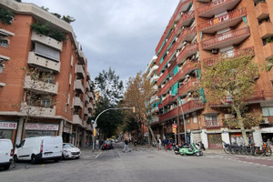 Komercyjne na sprzedaż 284m2 Katalonia Barcelona - zdjęcie 1