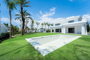 Dom na sprzedaż 647m2 Andaluzja Malaga - zdjęcie 1