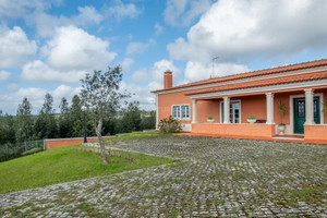 Dom na sprzedaż 296m2 Leiria Caldas da Rainha - zdjęcie 2