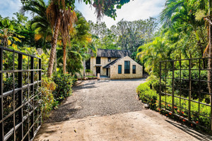 Dom na sprzedaż 342m2 Tropical Stone Villa - zdjęcie 1