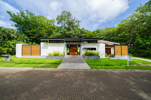 Dom na sprzedaż 225m2 Casa Nya - Modern 3 bedroom home in Senderos gated community Tamarindo - zdjęcie 1