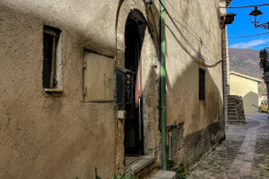 Mieszkanie na sprzedaż 70m2 Sant'Anatolia di Narco - zdjęcie 1
