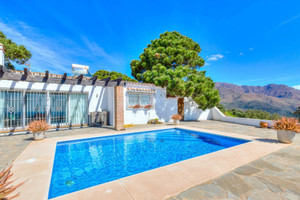 Dom na sprzedaż 315m2 Andaluzja Malaga - zdjęcie 2