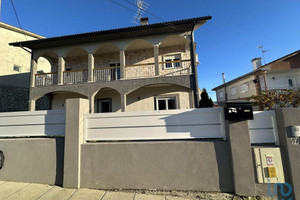 Dom na sprzedaż 320m2 Madera Santa Cruz - zdjęcie 1