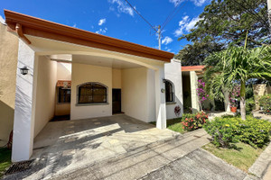 Dom na sprzedaż 135m2 Liberia - zdjęcie 1