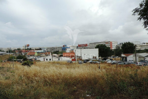 Działka na sprzedaż Dystrykt Lizboński Loures Sacavém e Prior Velho - zdjęcie 2