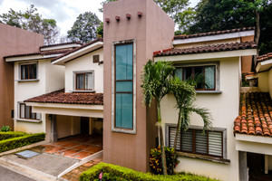 Dom na sprzedaż 260m2 Colón - zdjęcie 1