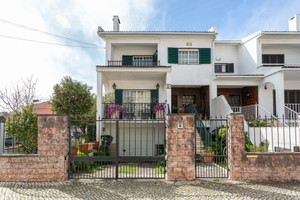Dom na sprzedaż 150m2 Dystrykt Lizboński Oeiras - zdjęcie 1