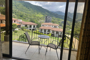 Dom na sprzedaż 175m2 WRJH+PFV, C. Vieja, San José, Santa Ana, Costa Rica - zdjęcie 1