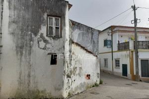 Dom na sprzedaż 140m2 Santarm Torres Novas Torres Novas (São Pedro), Lapas e Ribeira Branca - zdjęcie 1
