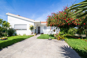 Dom na sprzedaż 145m2 Dystrykt Lizboński Torres Vedras - zdjęcie 1